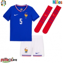 Camiseta Francia Jules Kounde #5 Primera Equipación para niños Eurocopa 2024 manga corta (+ pantalones cortos)